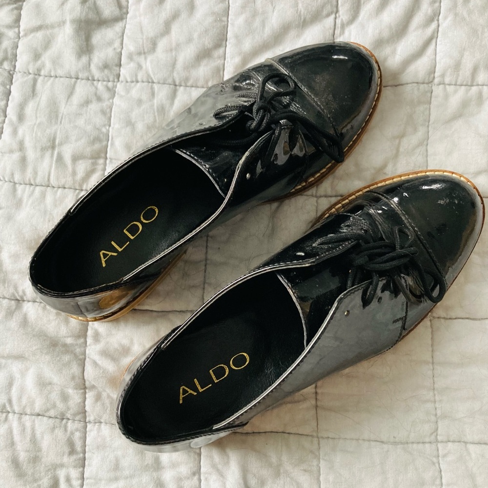 ALDO Glossy black wingtips